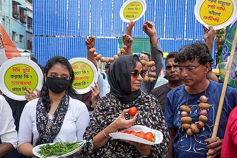 Congress protest against price hike of commodities